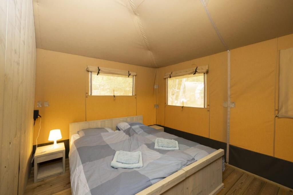 Camping Ushuaia Villages Au Bois Joli Andryes Bagian luar foto
